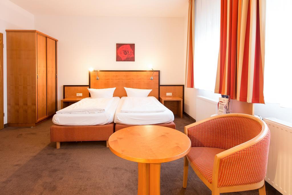Hotel Christophorus Берлин Екстериор снимка